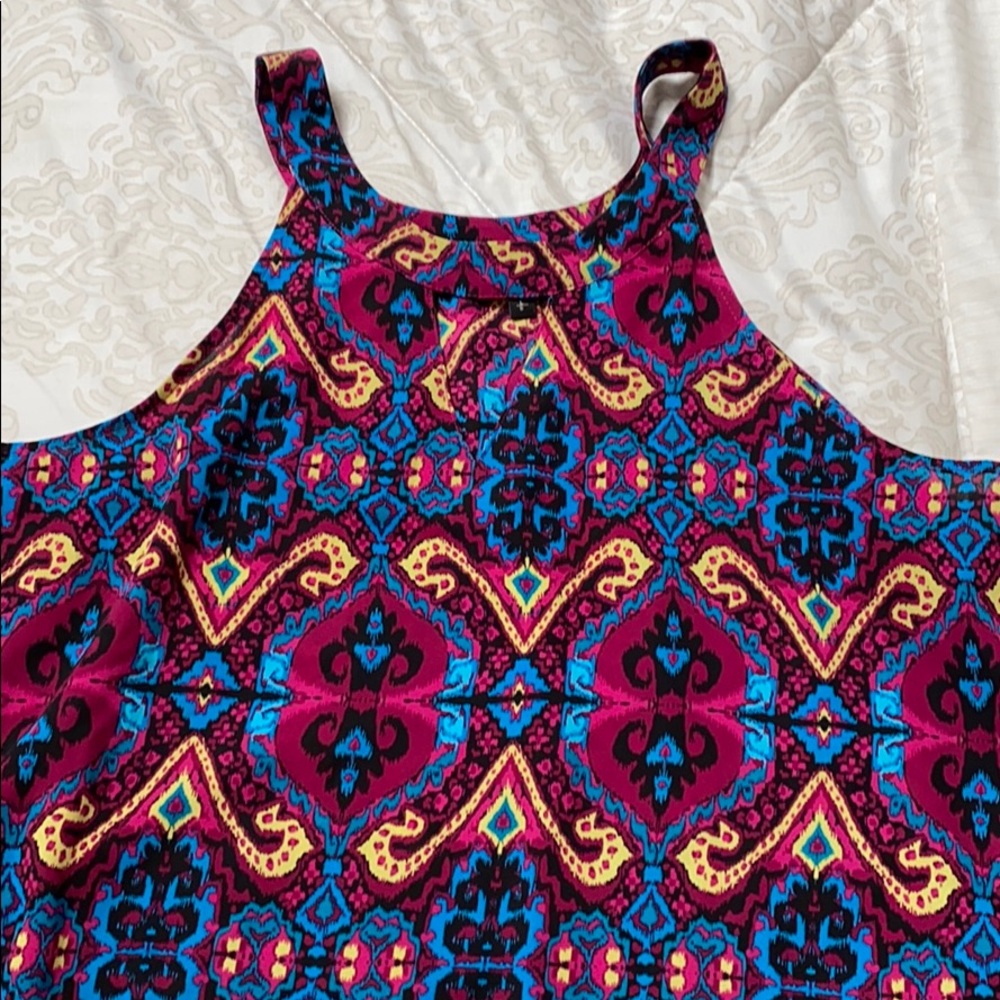 Excellent condition tank from Express